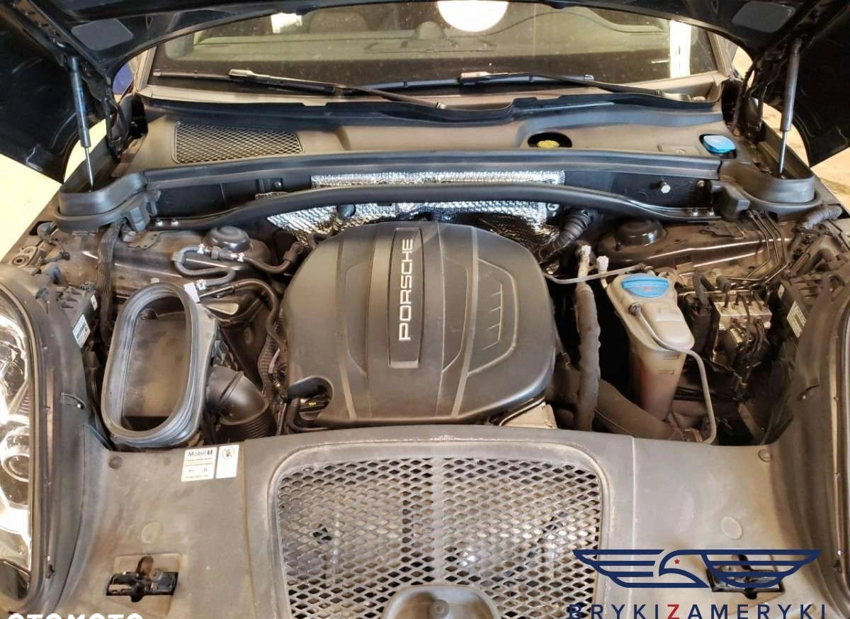 Porsche Macan cena 83200 przebieg: 54872, rok produkcji 2018 z Stepnica małe 56